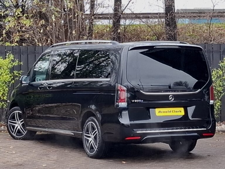 Premium Mercedes V-Class hire with driver in Glasgow