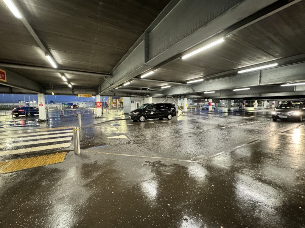 Airport travel category image