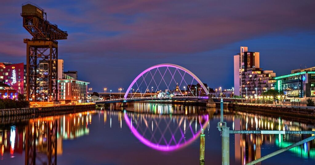 Glasgow city centre buildings and streets