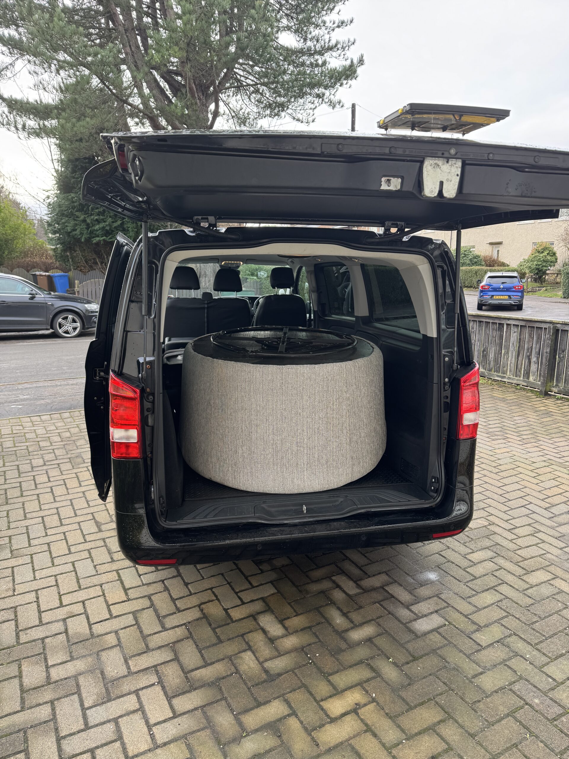 Private hire vehicle suitable for larger luggage by arrangement